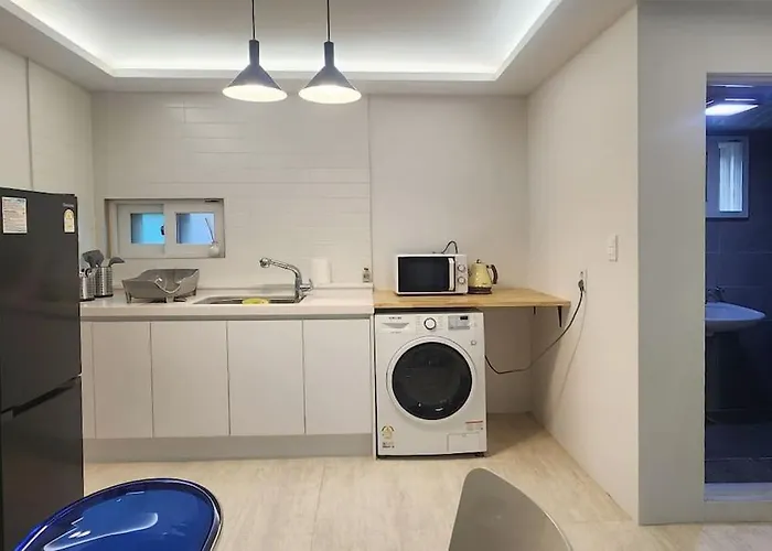 복층하우스, White Linen House