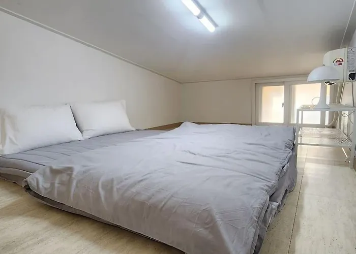 복층하우스, White Linen House Apartment Seoul